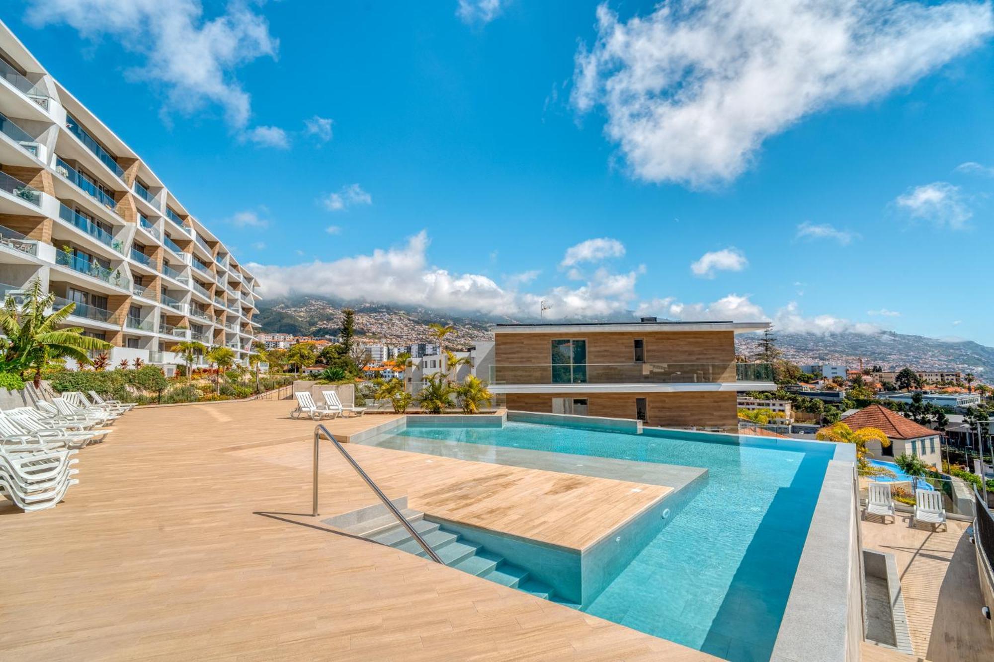 The Pink Palm Apartment Funchal  Buitenkant foto