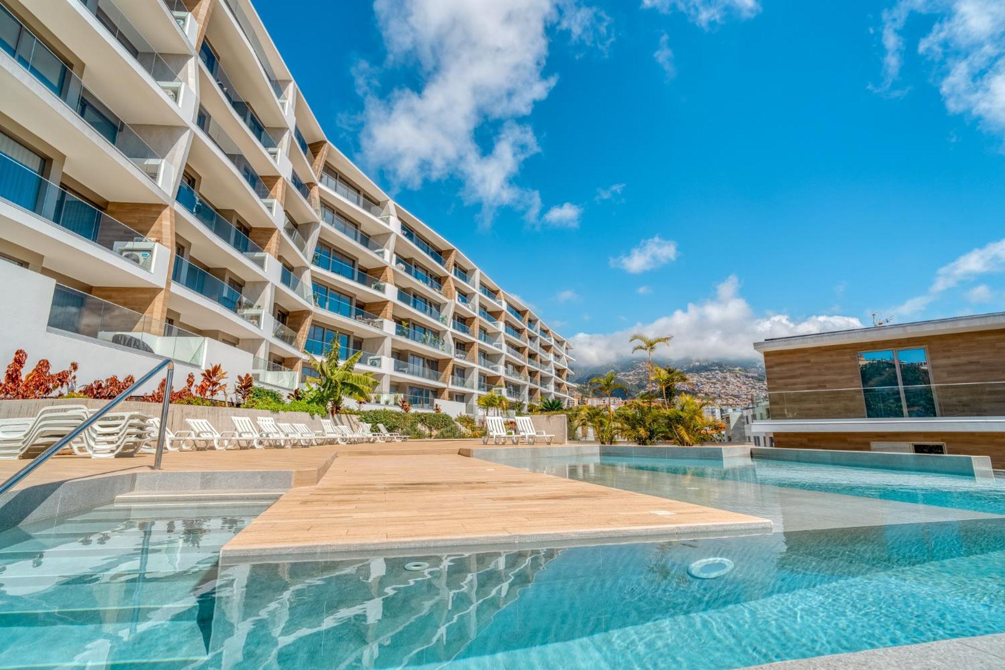 The Pink Palm Apartment Funchal  Buitenkant foto